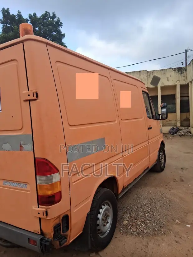 Mercedes-Benz Sprinter 2005 Orange - 1