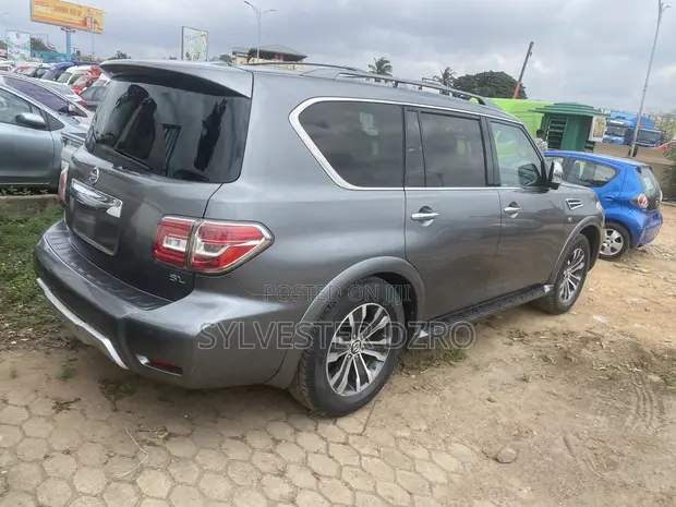 Nissan Armada 2018 Green - 1