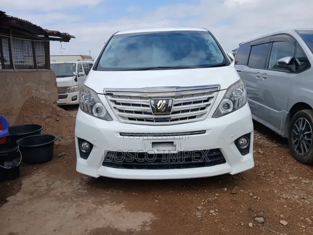 Toyota Alphard 2014 White - 1