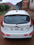 Ford Fiesta SE Hatchback 2012 White - 4
