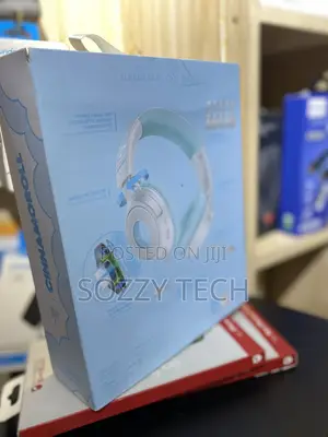 Razer Kraken V4 X Wired Gaming Headset - Cinnamoroll Edition