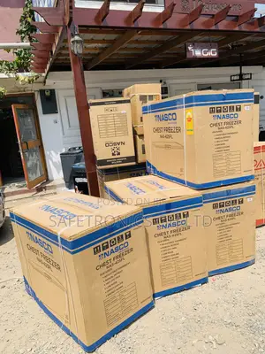 Brand New Nasco NAS-425FL 318-Liter Single-Door Chest Freezer