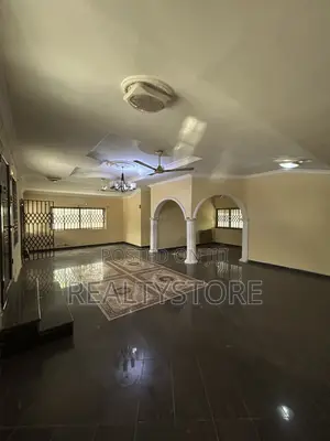 5 Bedroom House for Rent in Abuom, Accra