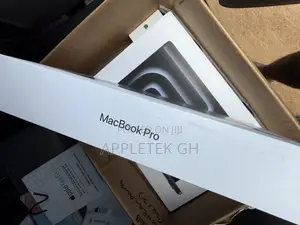 Apple MacBook Pro 2025 M5 16GB RAM 1TB SSD