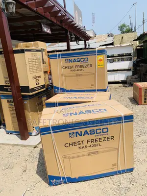 Nasco NAS-425FL 318-Liter Single-Door Chest Freezer