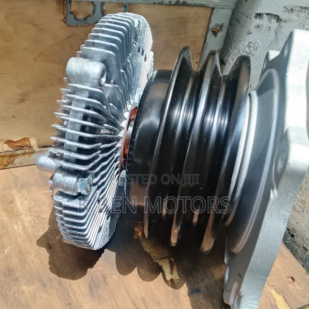 Nissan Hardbody Water Pump TD27/QD32 - 1