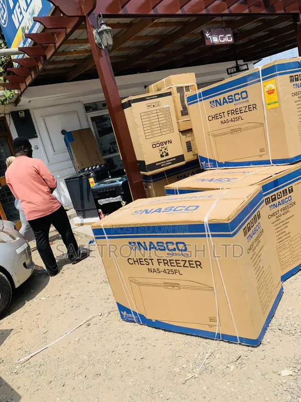 Brand New Nasco NAS-425FL 318-Liter Single-Door Chest Freezer - 1