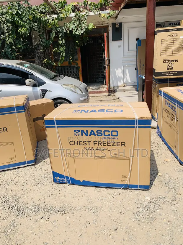 New Nasco NAS-425FL 318-Liter Single-Door Chest Freezer - 1