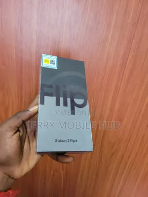 New Samsung Galaxy Z Flip4 256GB Blue