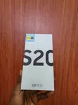 New Samsung Galaxy S20 FE 5G 128GB Blue - 2