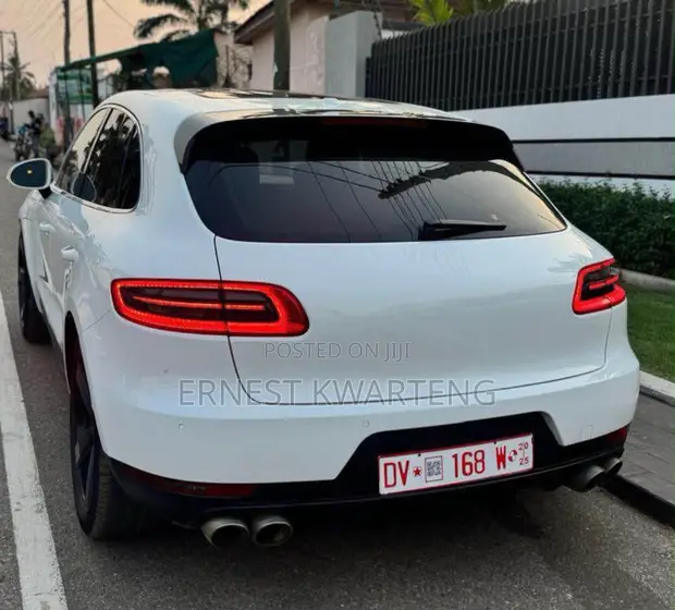 Porsche Macan 2017 White - 1