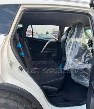 Toyota RAV4 LE 2017 White
