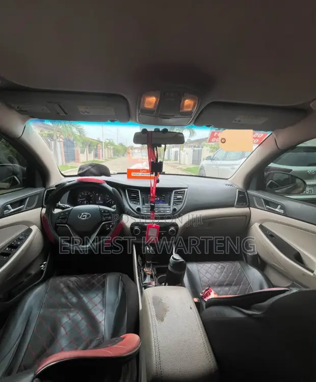 Hyundai Tucson 2016 Gray - 1