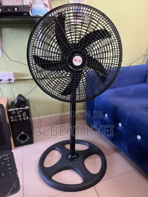 AMP Standing Fan 18''