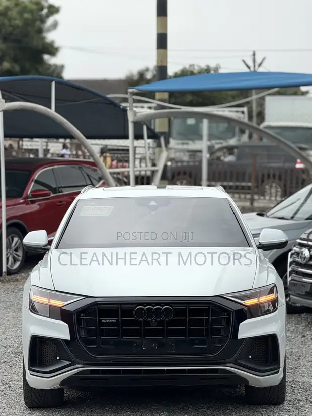 Audi Q8 2022 White - 1