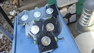 Italian Base 3/2 Eye Spot Light - 2 Color