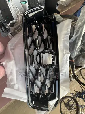 Honda CR-V 2023-2025 Hybrid Top Grille/Shells