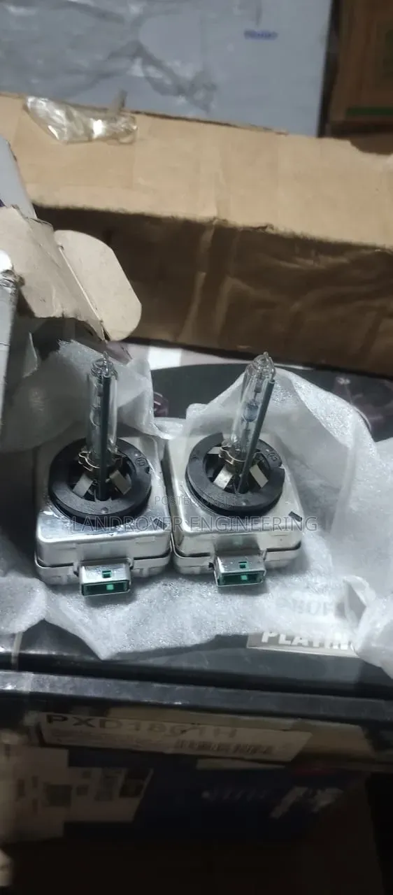 Genuine American Land Rover Range Rover HID Xenon Headlight & Fog Light Bulbs - 1