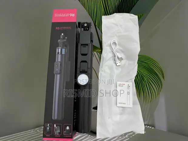 R6 Multifunctional Selfie Stick Tripod - 1
