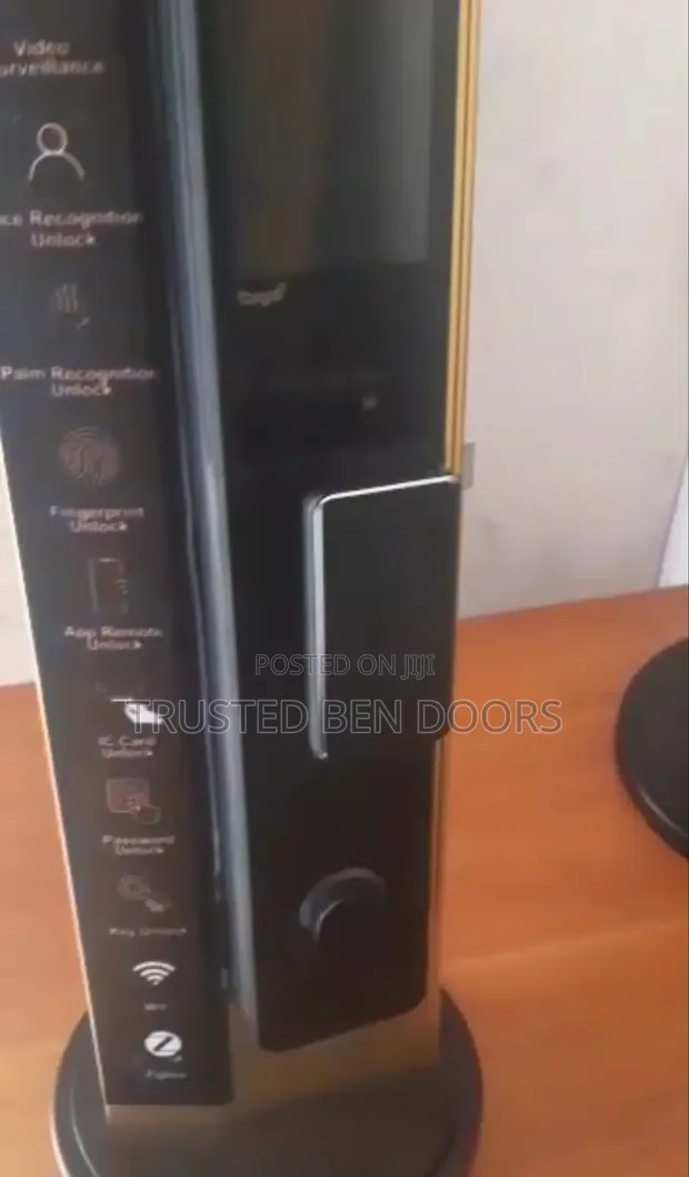 Tuya App WiFi Biometric Smart Lock with Face Unlock - 1
