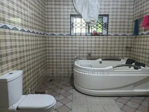 3 Bedroom House for Sale in Kotoku, Amasaman