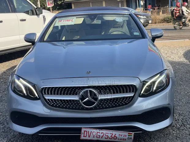 Mercedes-Benz E400 2018 Blue - 1