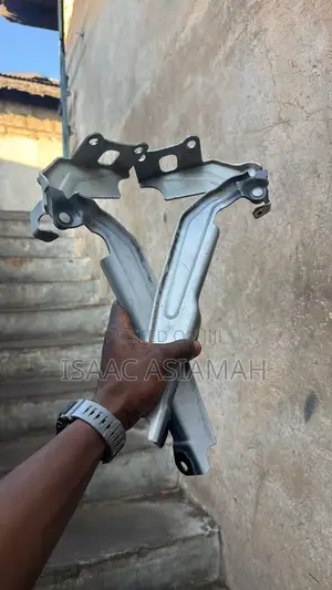Mitsubishi Outlander Bonnet Hinges (2022-2025)