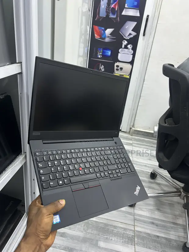 Lenovo ThinkPad E580 Laptop - Intel Core i3, 8GB RAM, 256GB SSD - 1