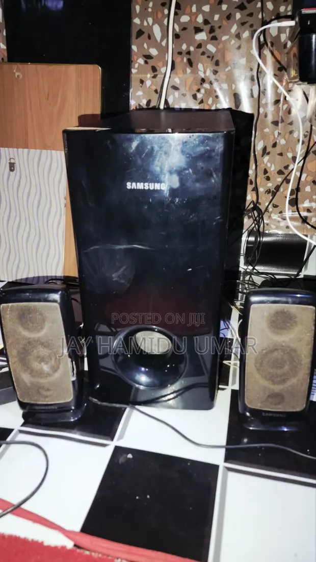 Samsung Home Theater System - 1
