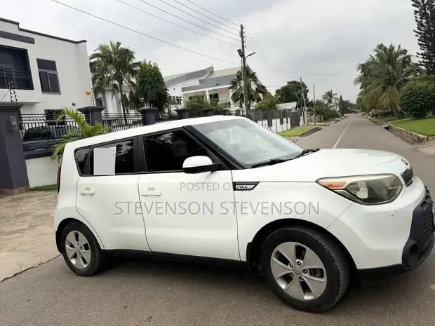 Kia Soul Base Hatchback 2016 White - 1