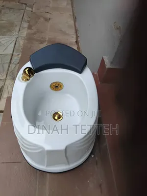 Brand New Pedicure Bowl with Lights