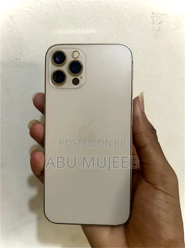 Apple iPhone 12 Pro 128 GB Gold - 1