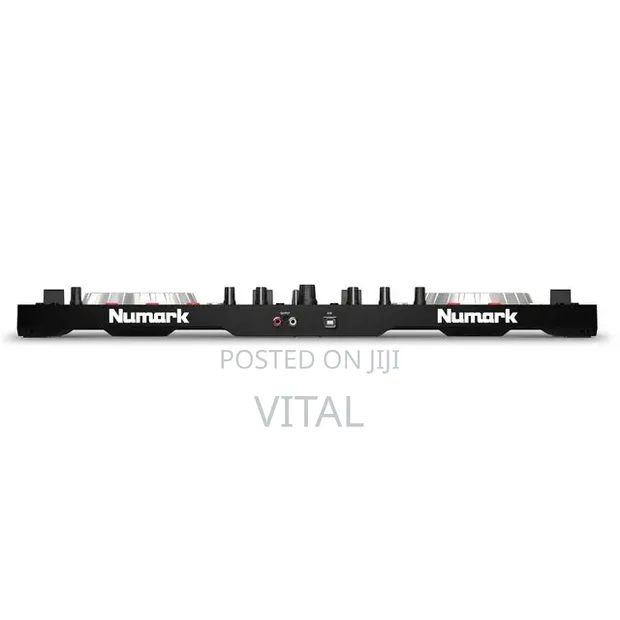 Numark Mixtrack Platinum DJ Controller - 1