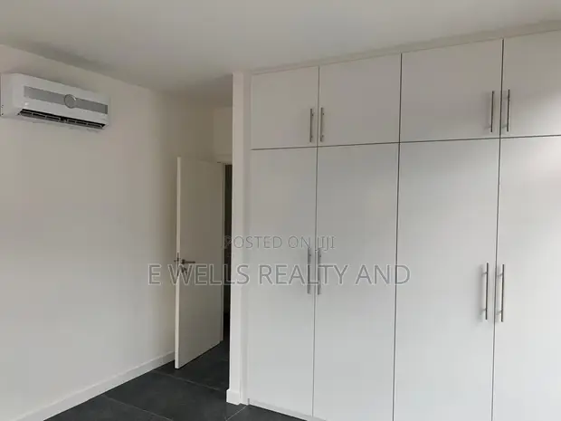 3-Bedroom Townhouse/Terrace for Rent in Ayimensah Park, Accra - 1