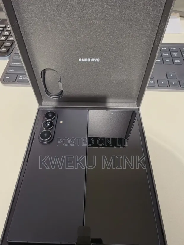 Samsung Galaxy Z Fold7 512GB Black - 1