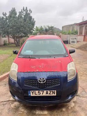 Toyota Yaris 2009 Red