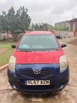 Toyota Yaris 2009 Red - 1