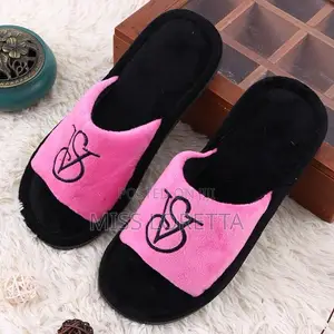 Indoor Slippers - Faux Fur Sliders