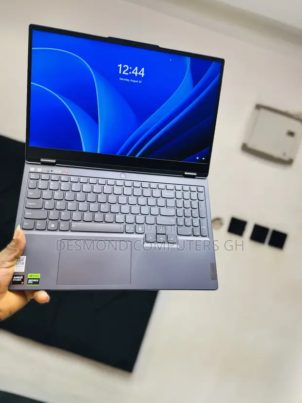 Lenovo Legion Pro 7 Laptop - AMD Ryzen 7, RTX 4060 - 1