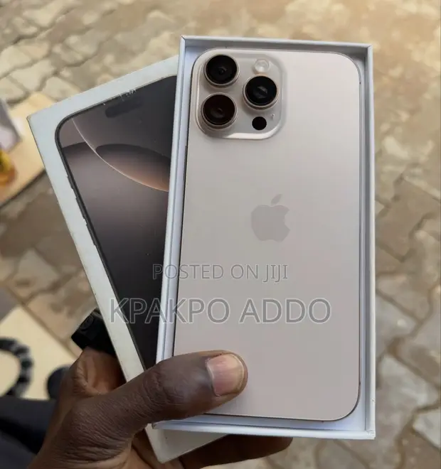 Apple iPhone 16 Pro Max 256GB Gold - 1