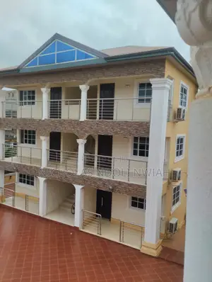 18-Bedroom Apartment in Takoradi for Rent