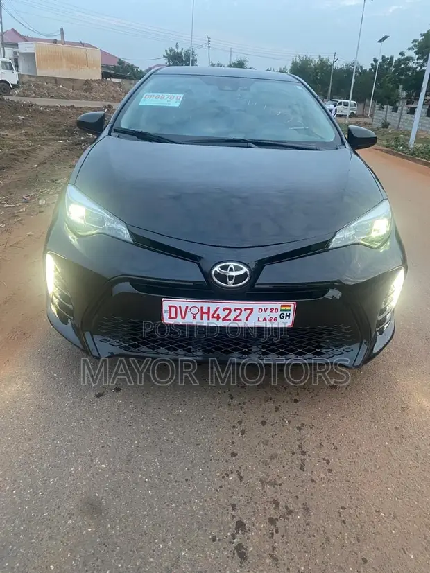 Toyota Corolla LE Eco 2019 Black - 1