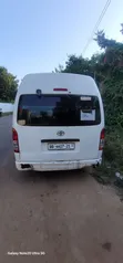 Toyota HiAce 2012 GL - 4