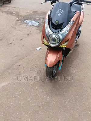 Yamaha SMAX Scooter - 2025 Model