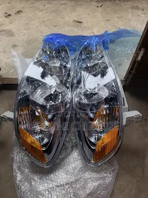 Toyota Corolla Headlights Pair (2003-2008)