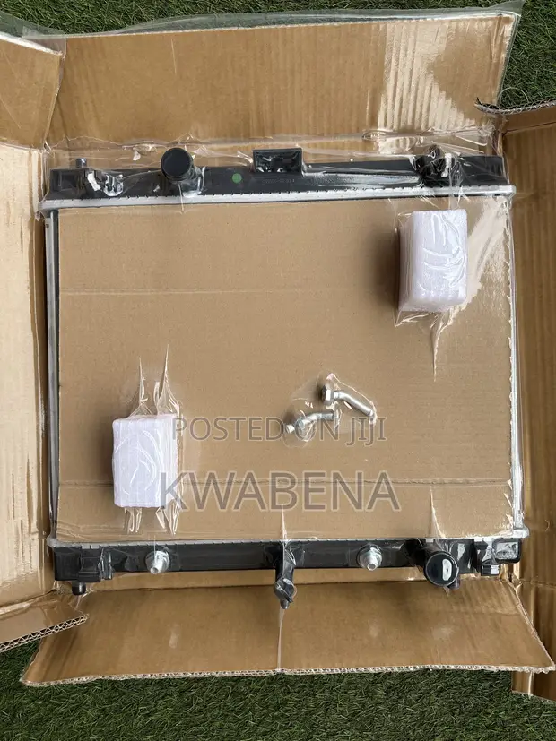 2006-2015 Toyota Yaris Radiator - 1