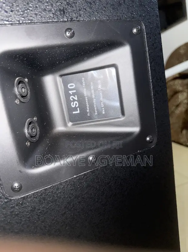 3 JBL Line Array Tops - 1