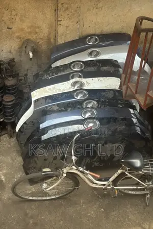 Toyota Voxy Bonnet 2008-2013