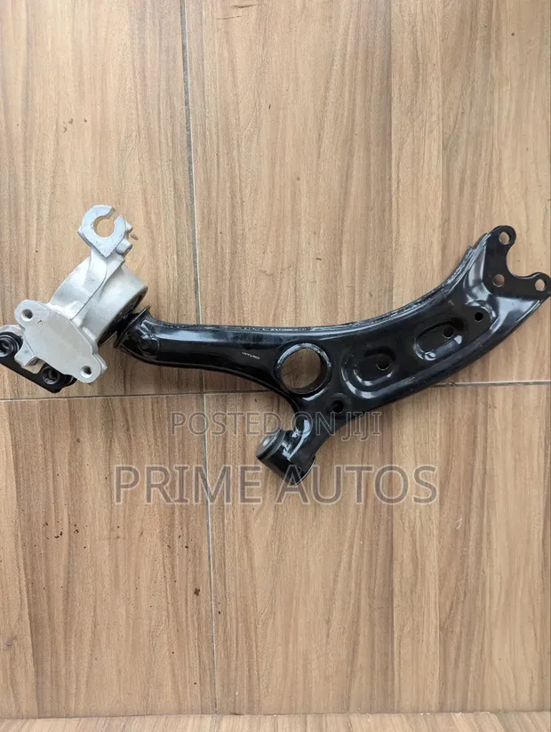 Honda CR-V Front Lower Control Arm with Bushing (2017-2022) - 1