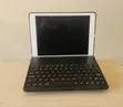Apple iPad Air 32GB White with Keyboard - 1